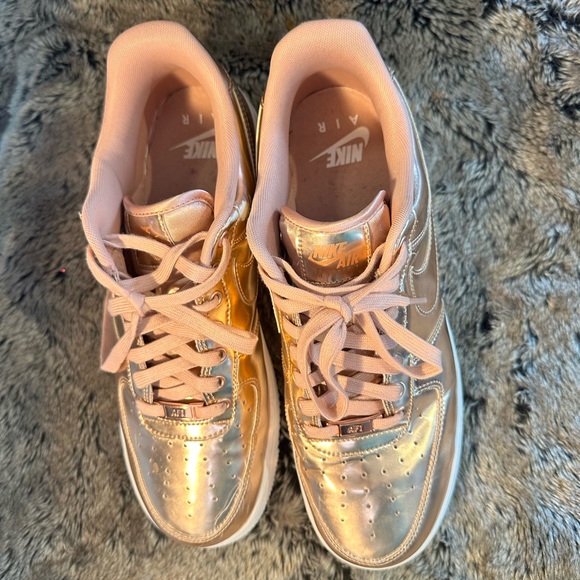 Nike Air Force 1 SP Metallic Rose Gold Sneakers, Size 11.5 - Picture 6 of 12